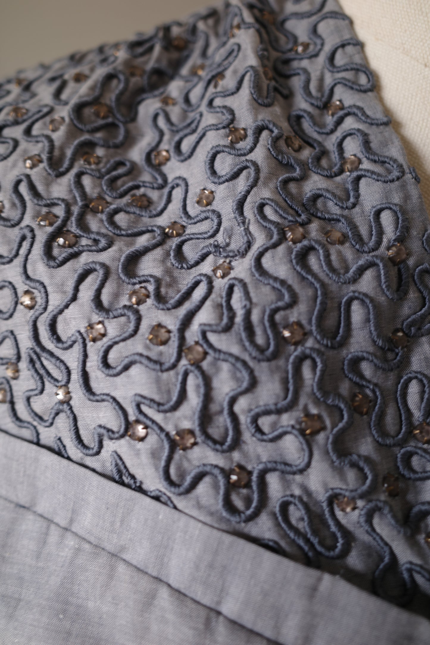 1940s Vintage squiggle and gem detail dress