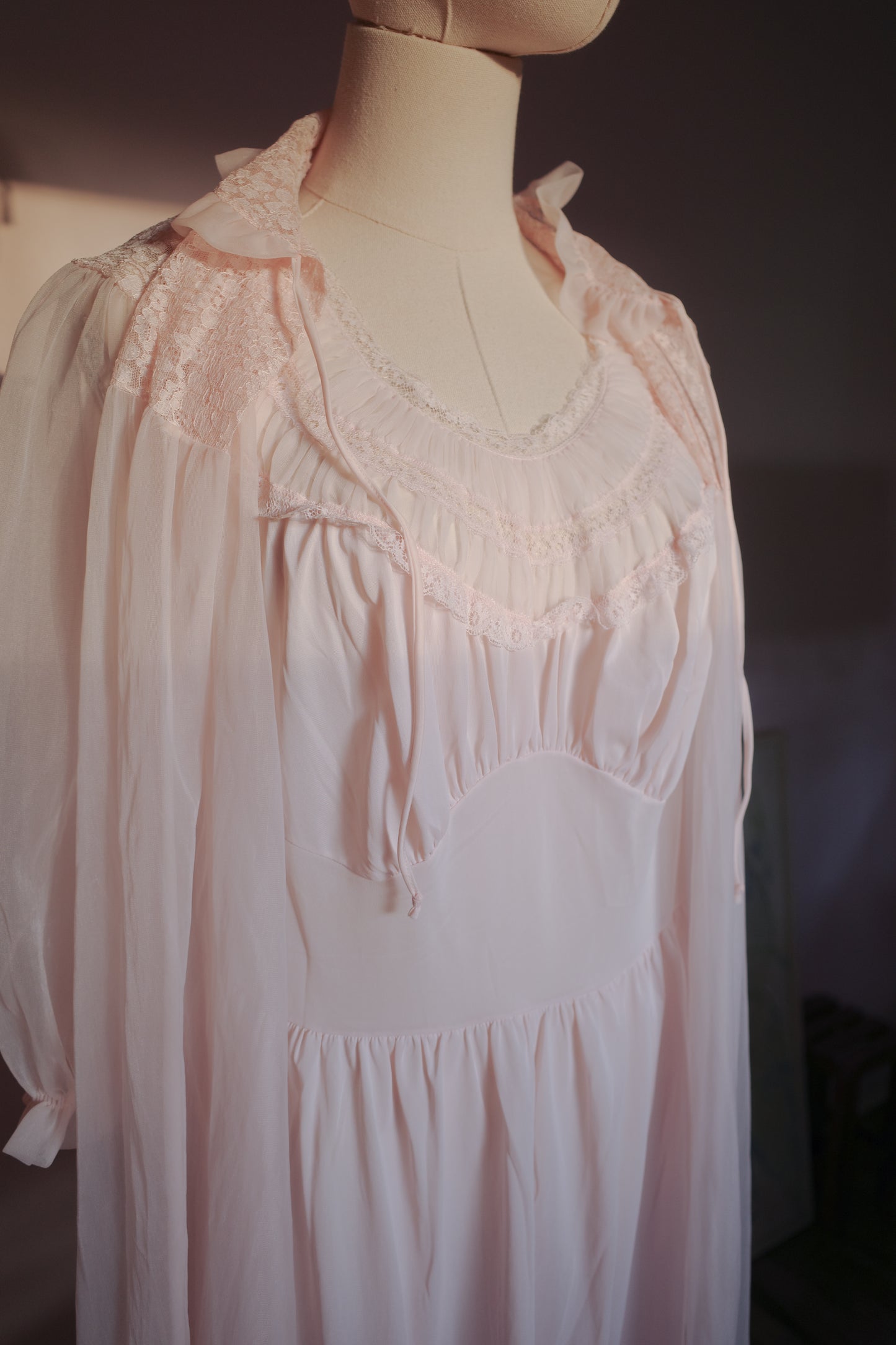 1950s vintage peignoir and nightgown