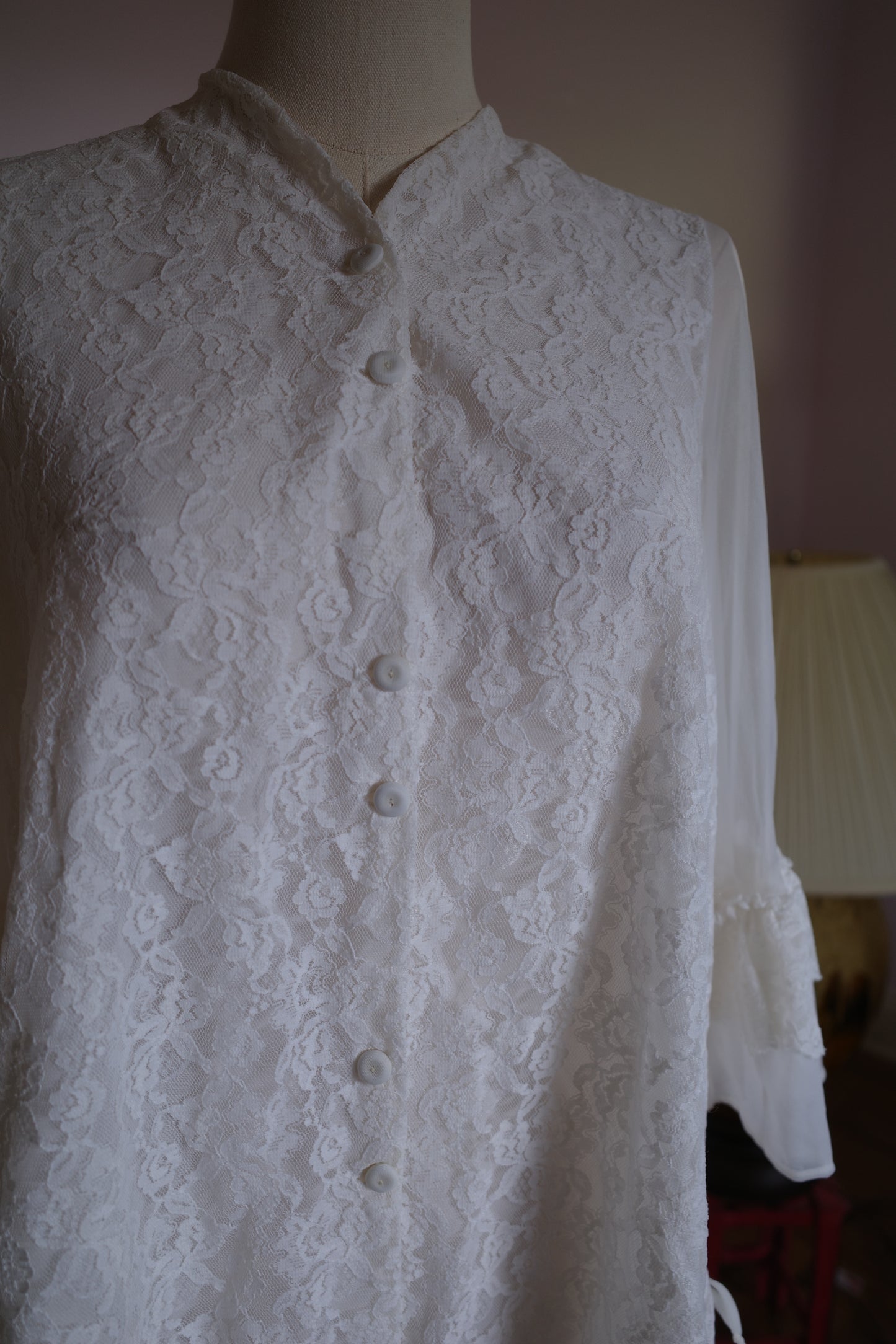 Vintage lace top with ruffle sleeve