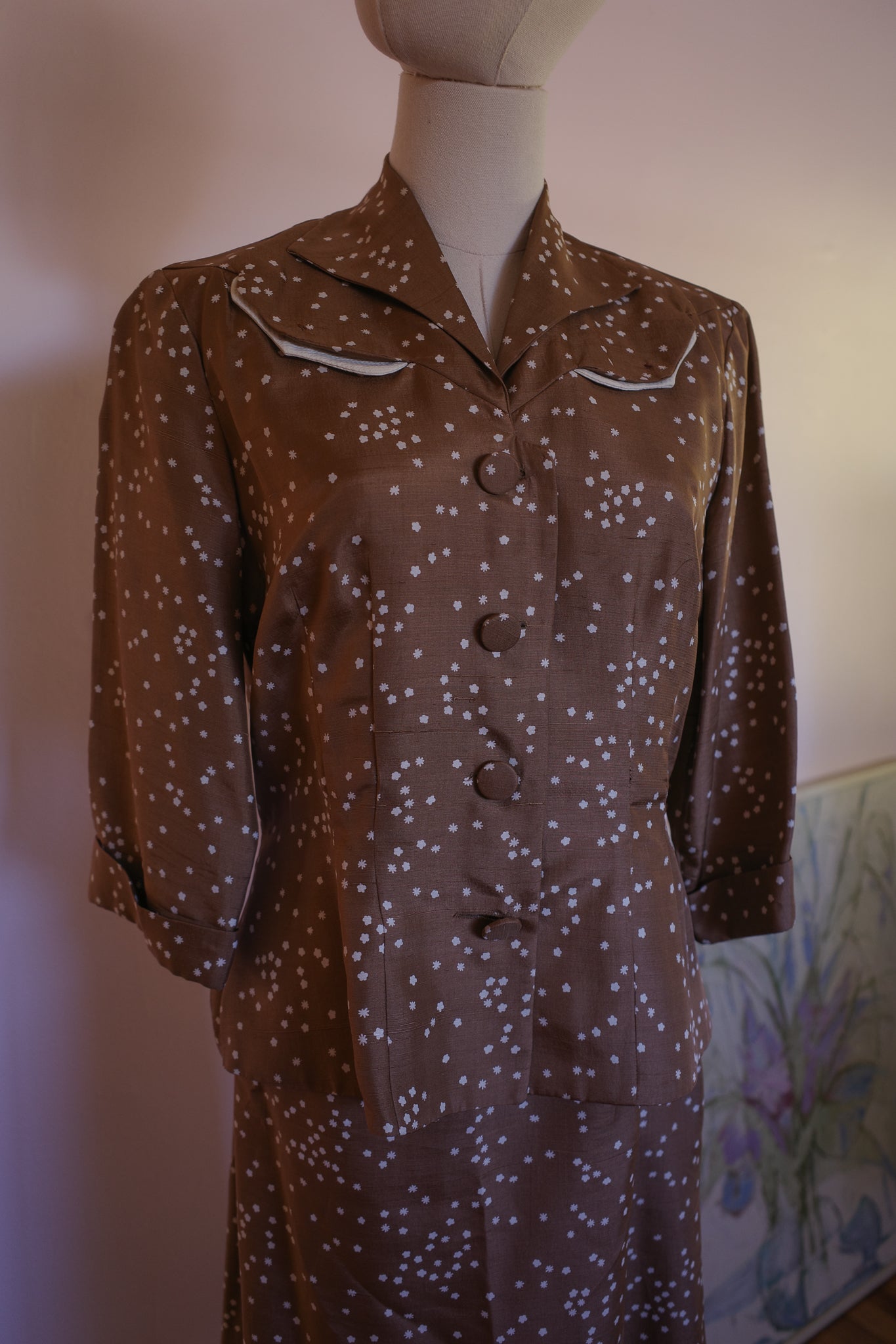 1940s Mocha Star Patterned Skirt Suit